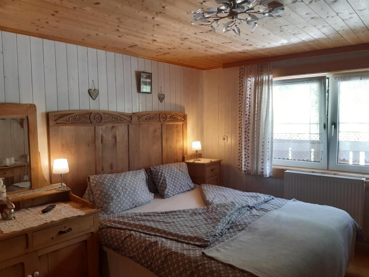 Bed & Breakfast Dolomiti Bey Haus Pinter Assling エクステリア 写真